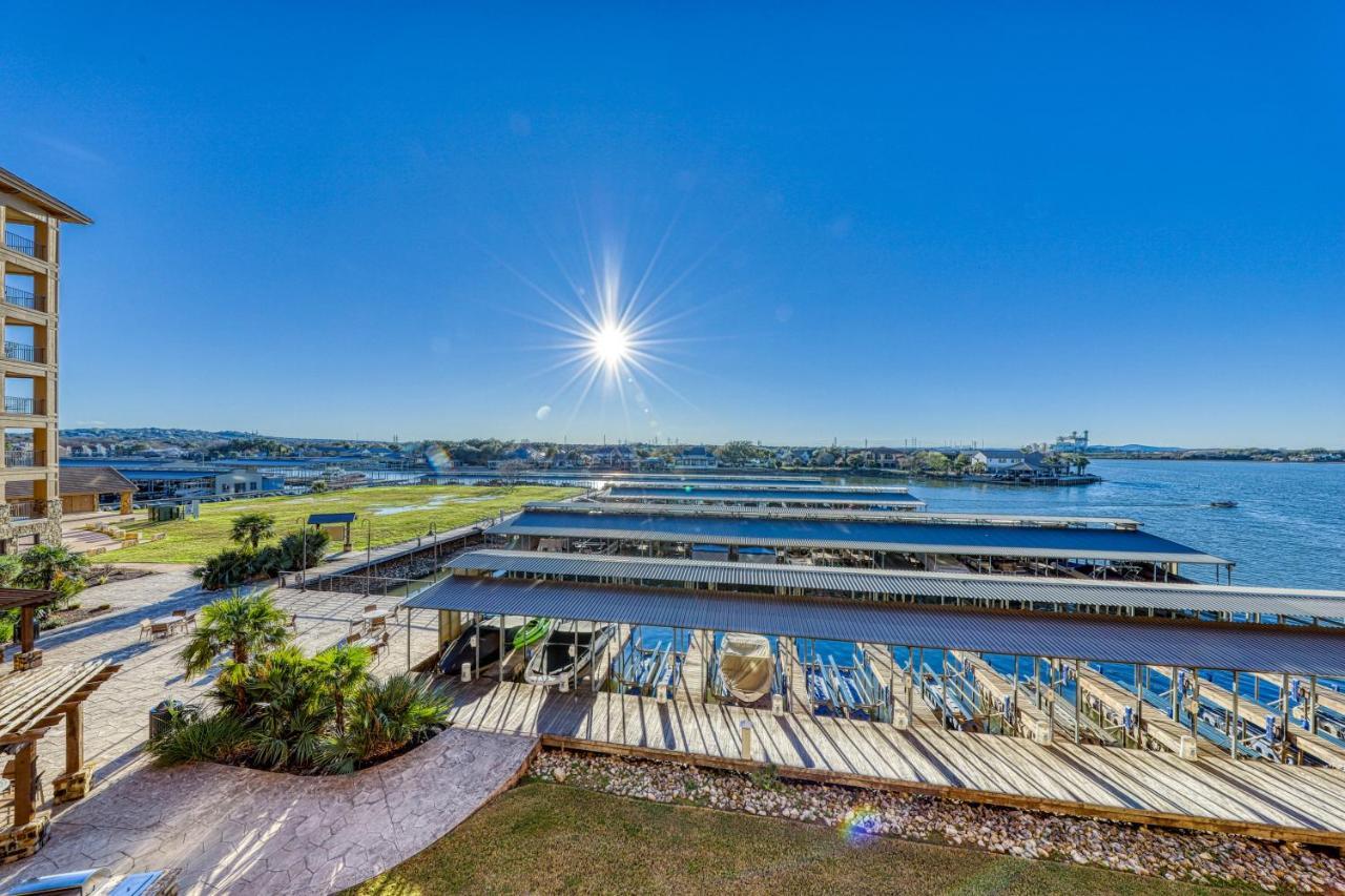 The Waters Condo Building 3 Horseshoe Bay Exteriör bild